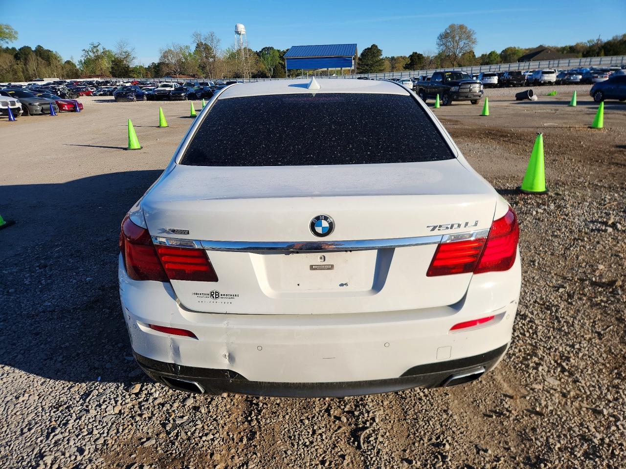2015 BMW 750 Lxi - Image 6