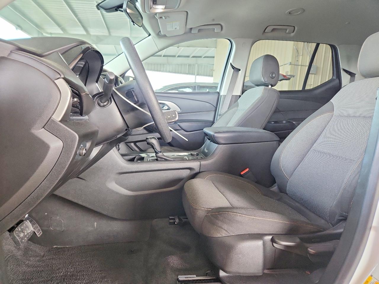 2019 Chevrolet Traverse Ls - Фото 7