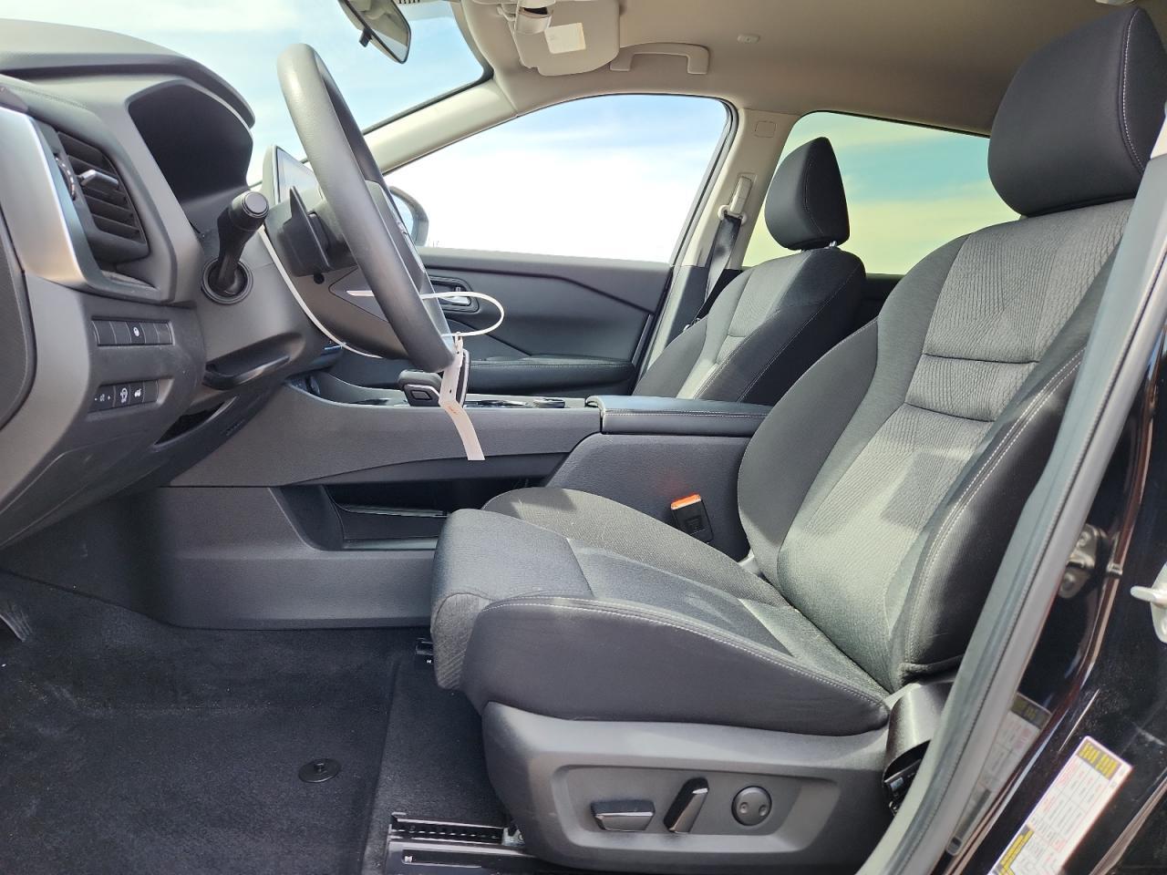 2024 Nissan Rogue S Sv - Image 7