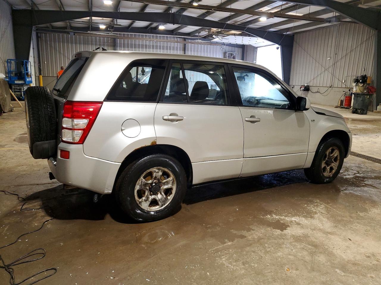 2006 Suzuki Grand Vitara - Image 3