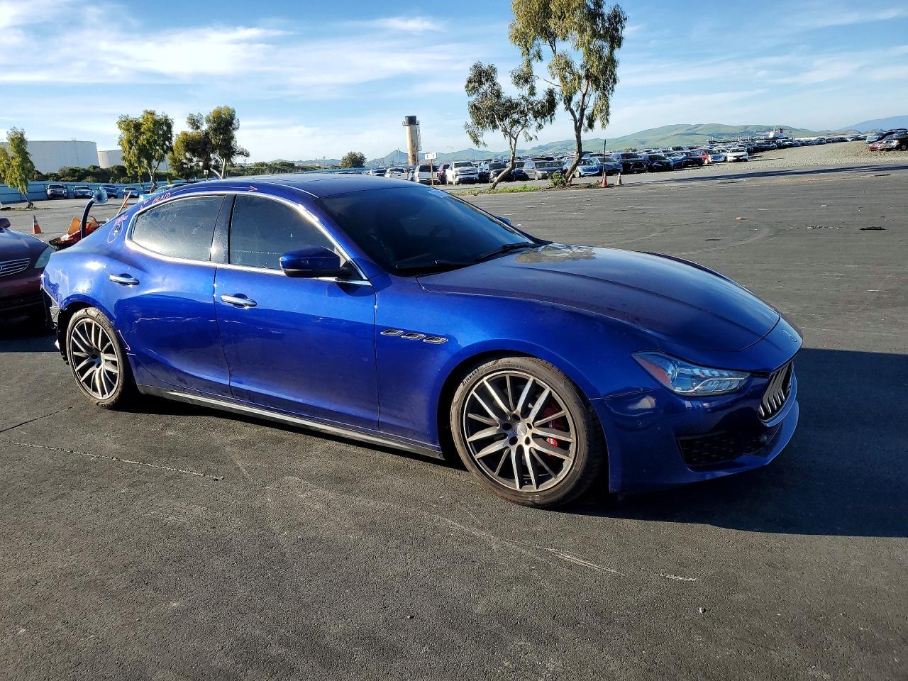 2019 Maserati Ghibli S - Фото 4