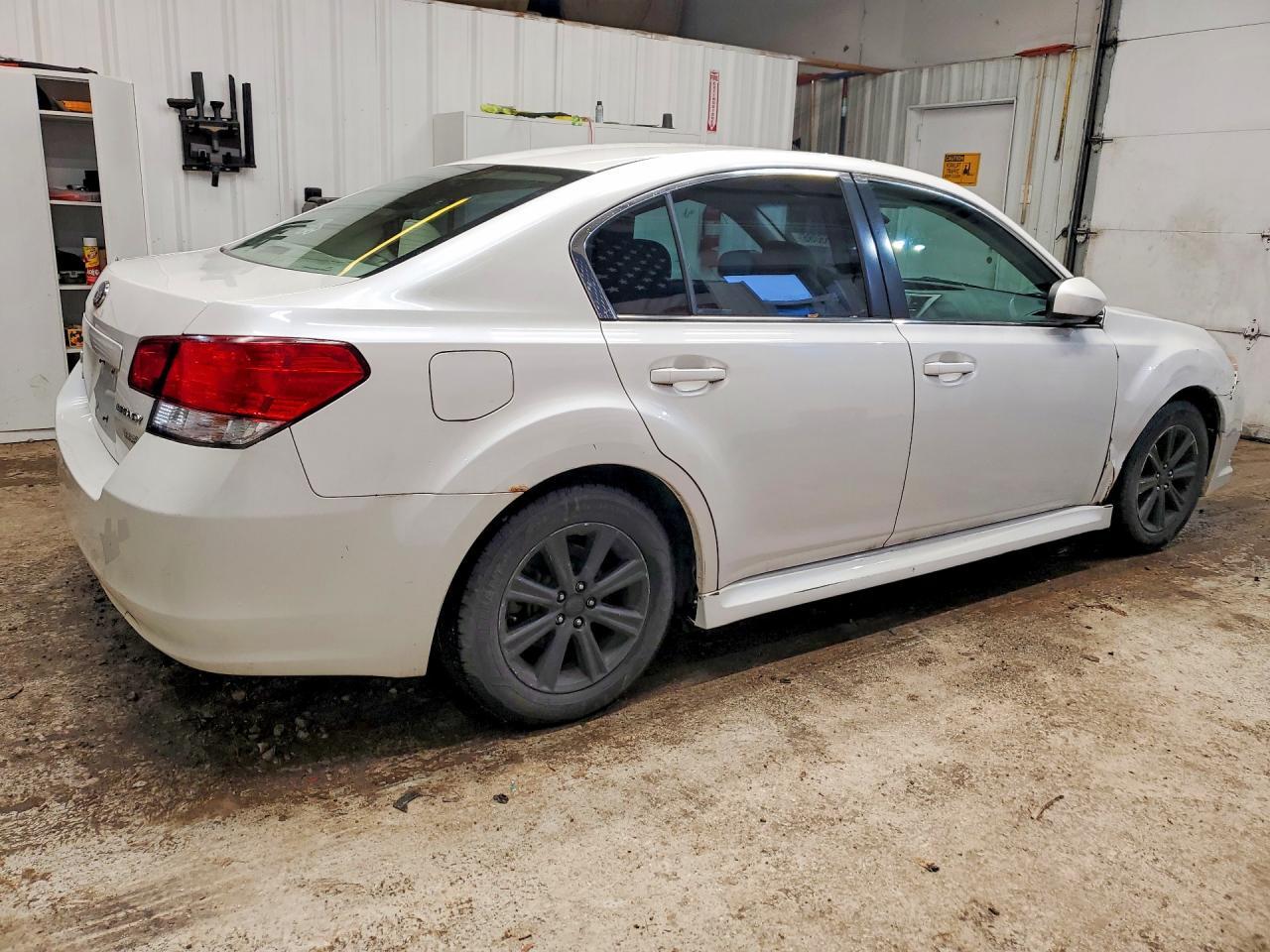 2012 Subaru Legacy - Image 3