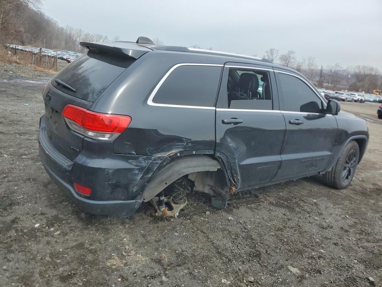 2017 Jeep Grand Cherokee Limited - Image 3