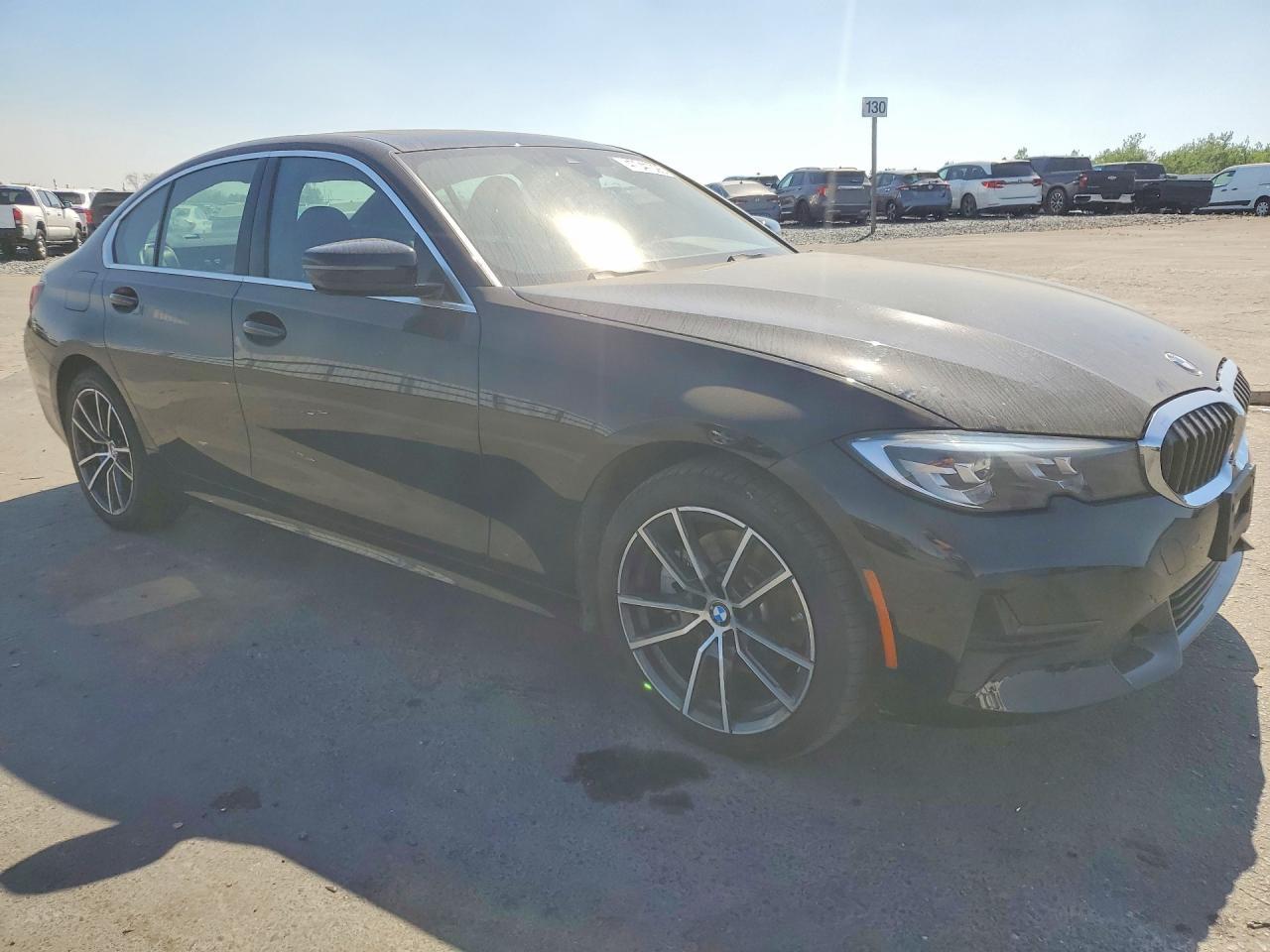 2020 BMW 330I - Фото 4