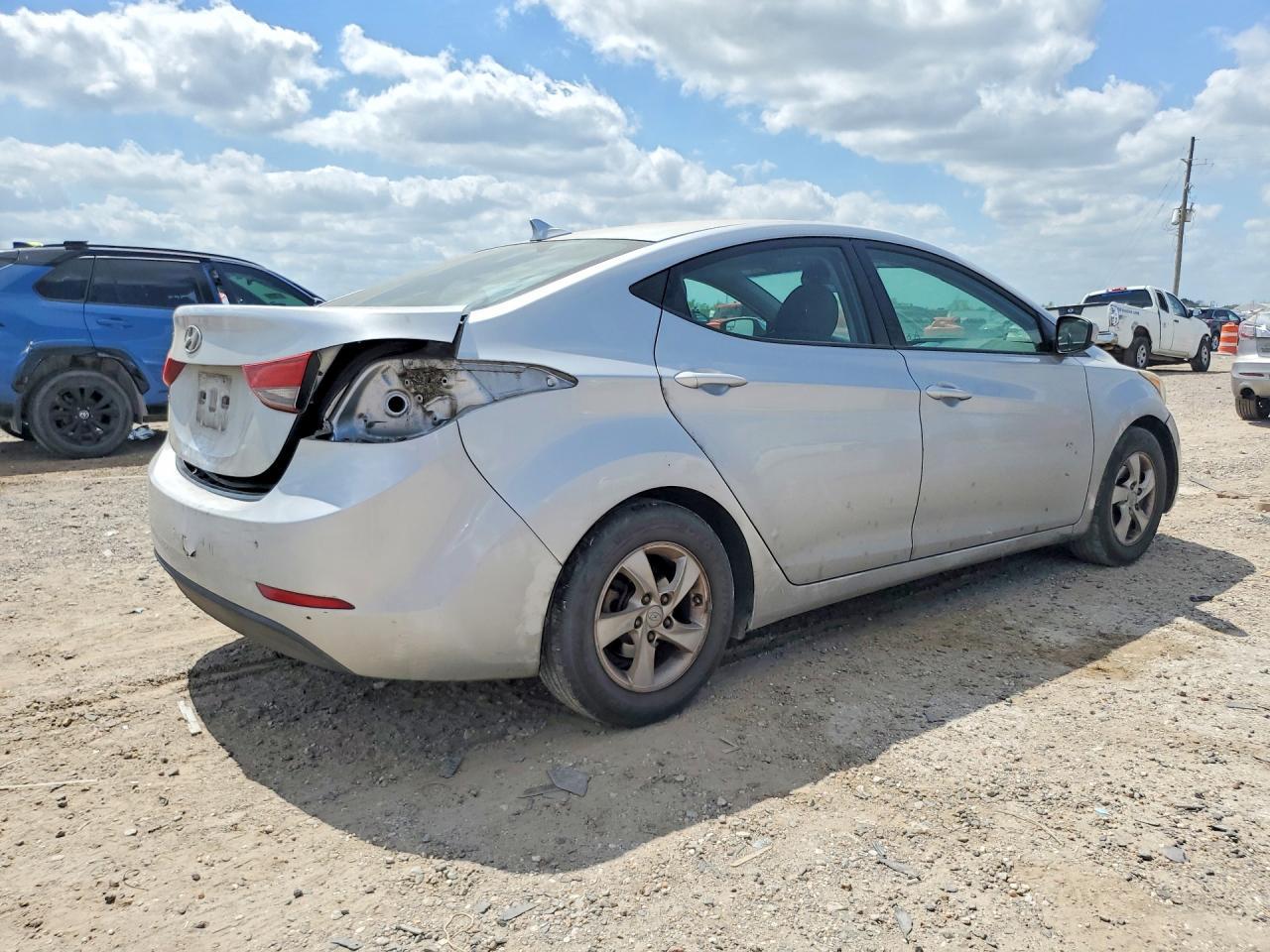 2014 Hyundai Elantra Se - Фото 3
