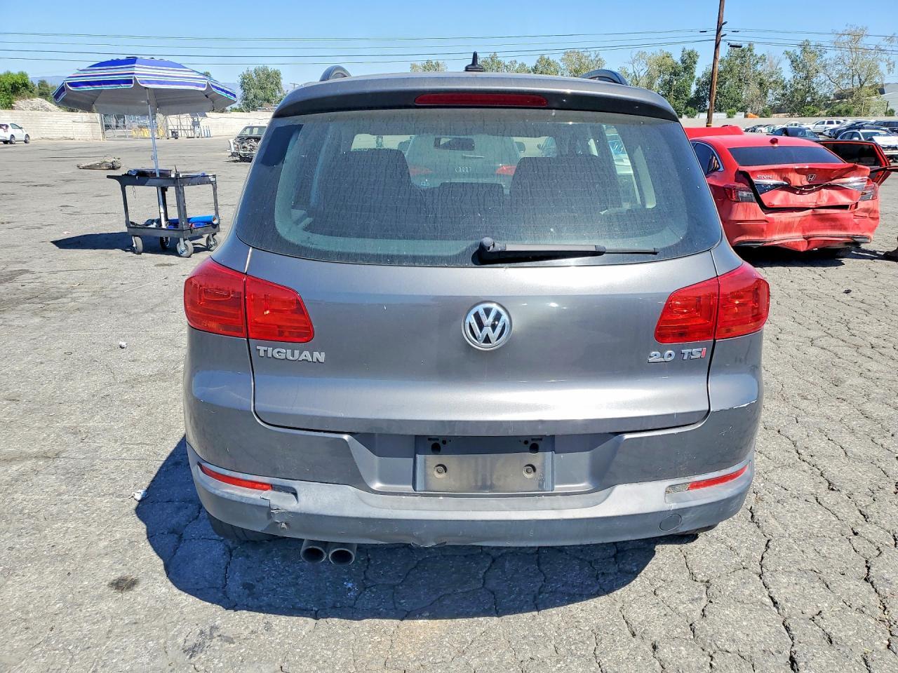 2015 Volkswagen Tiguan S - Фото 6