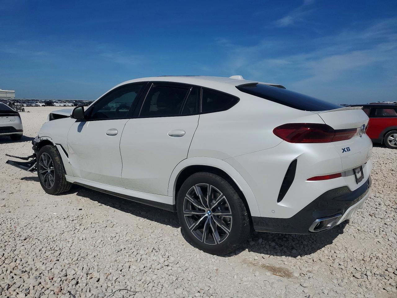 2026 BMW X6 xDrive40I - Image 2