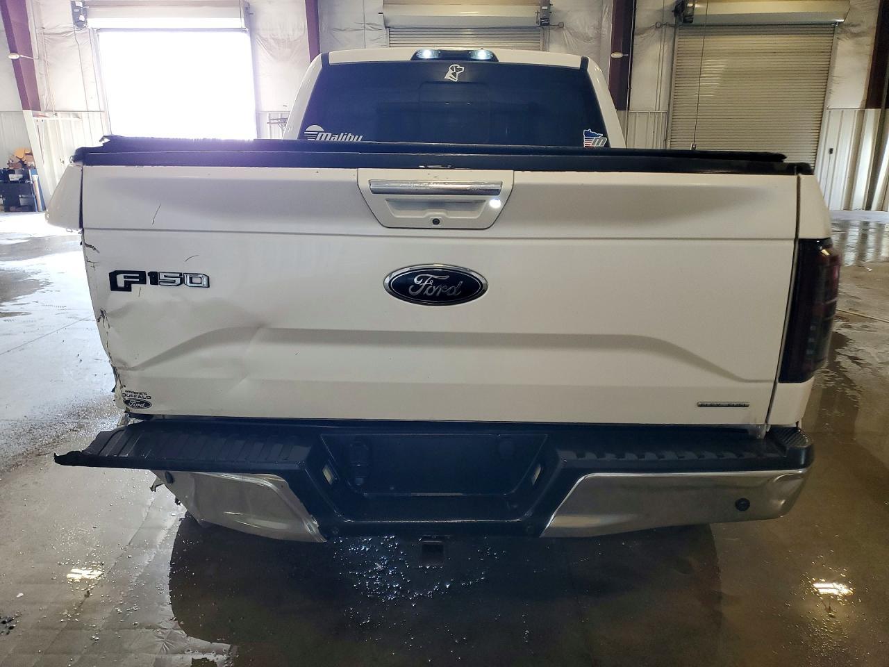 2015 Ford F150 Supercrew - Фото 6