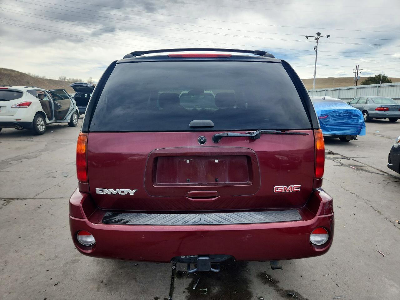 2004 GMC Envoy - Фото 6