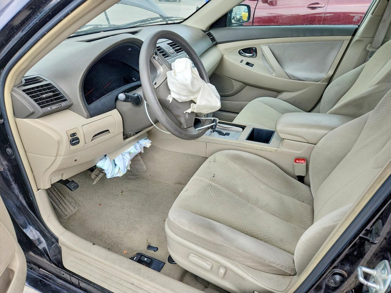 2008 Toyota Camry Le - Image 7