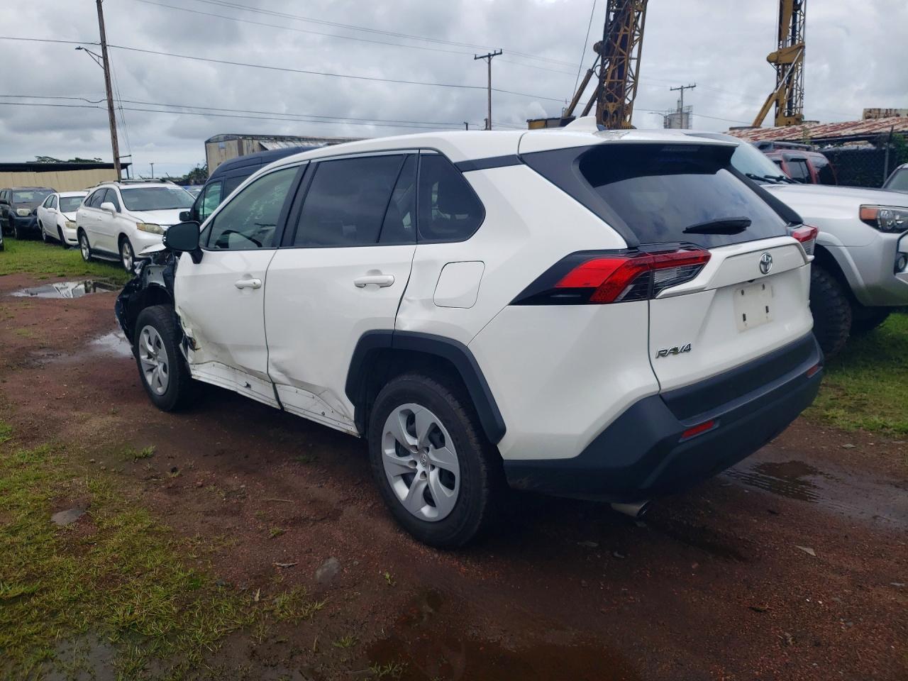 2024 Toyota Rav4 Le - Image 2