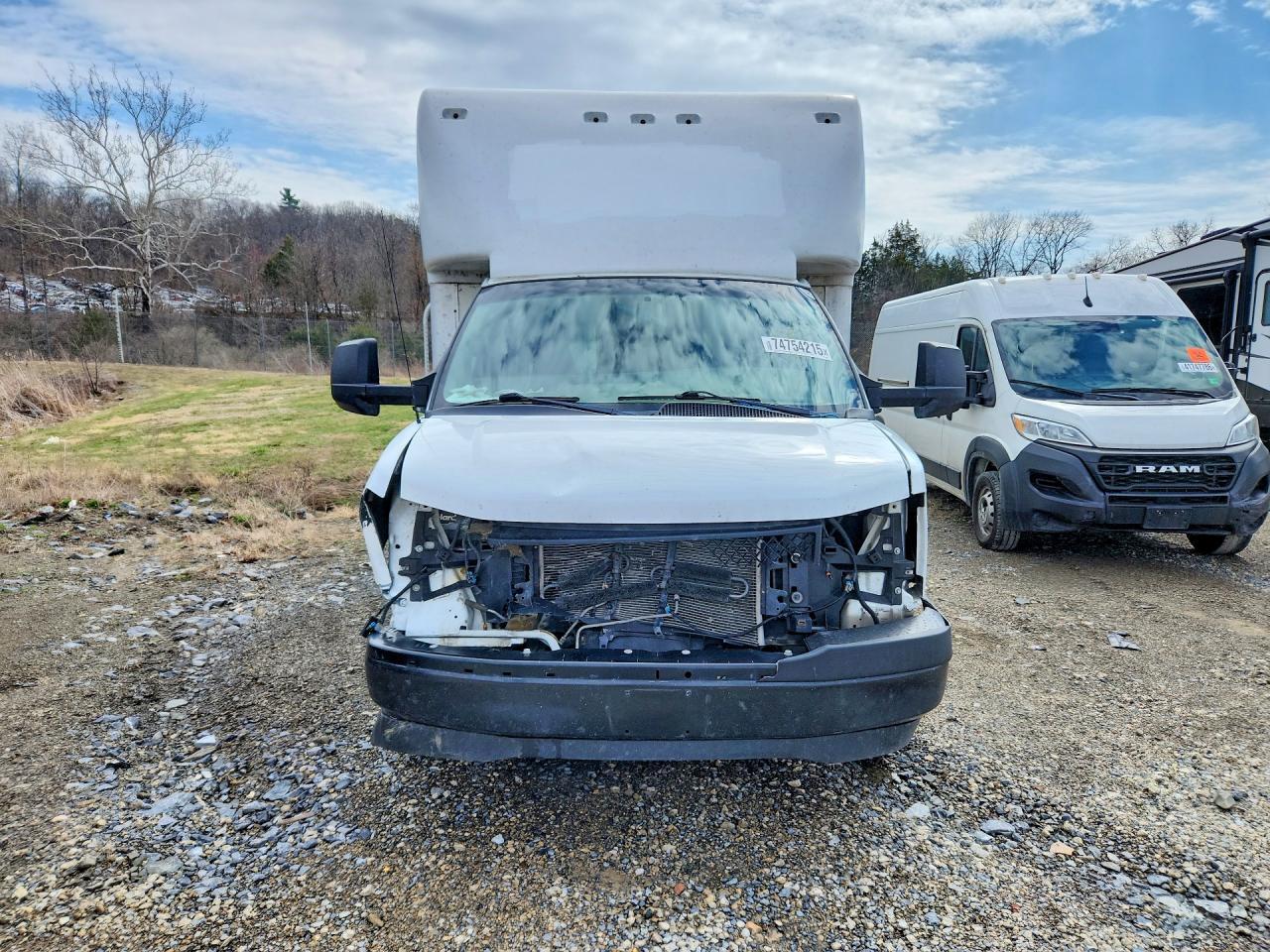 2019 Chevrolet Express Delivery Truck - Image 5