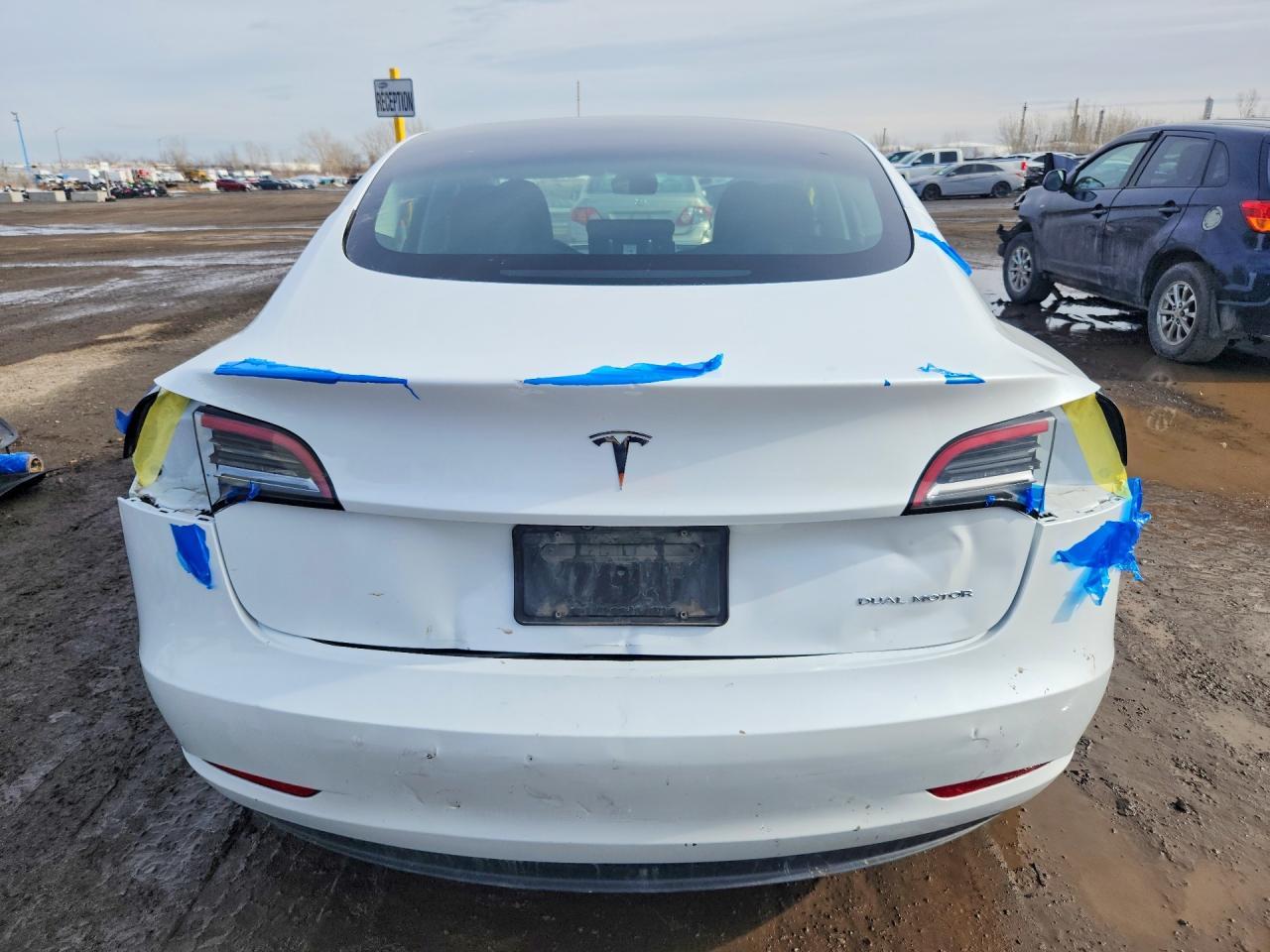 2023 Tesla Model 3 - Image 6