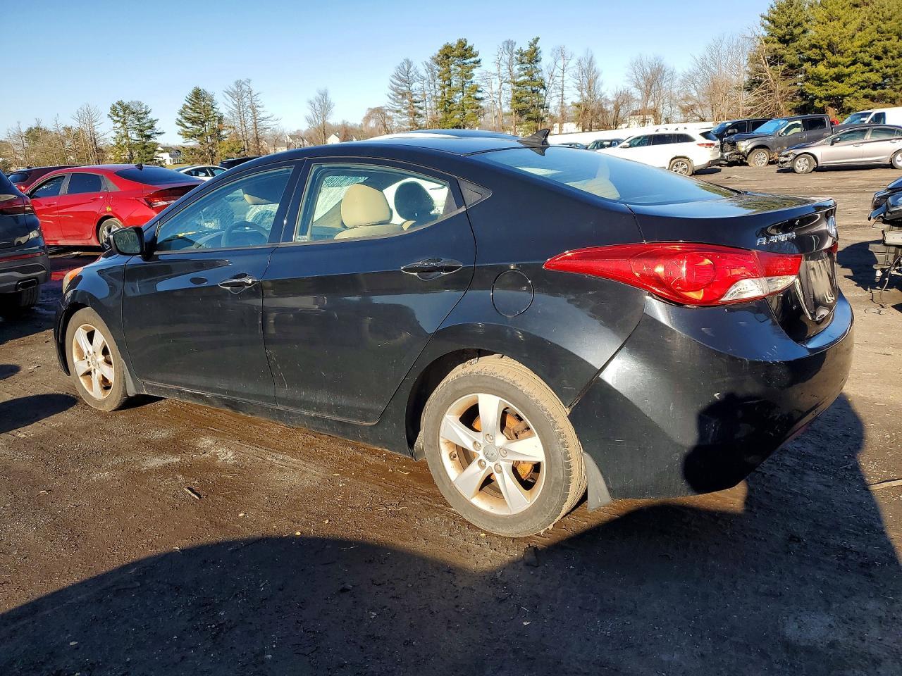2013 Hyundai Elantra Gls - Фото 2