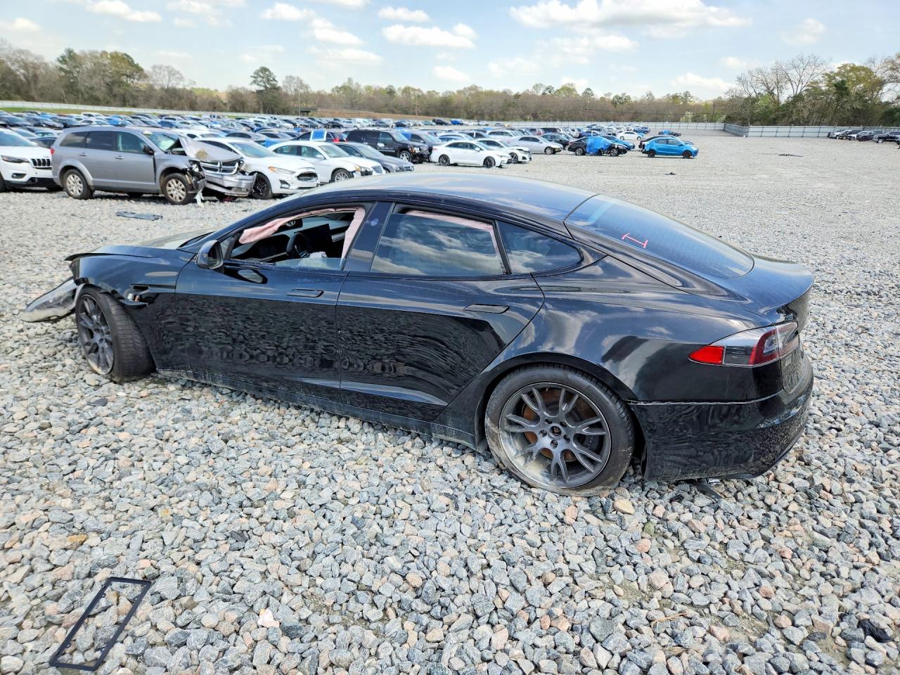 2022 Tesla Model S - Фото 2