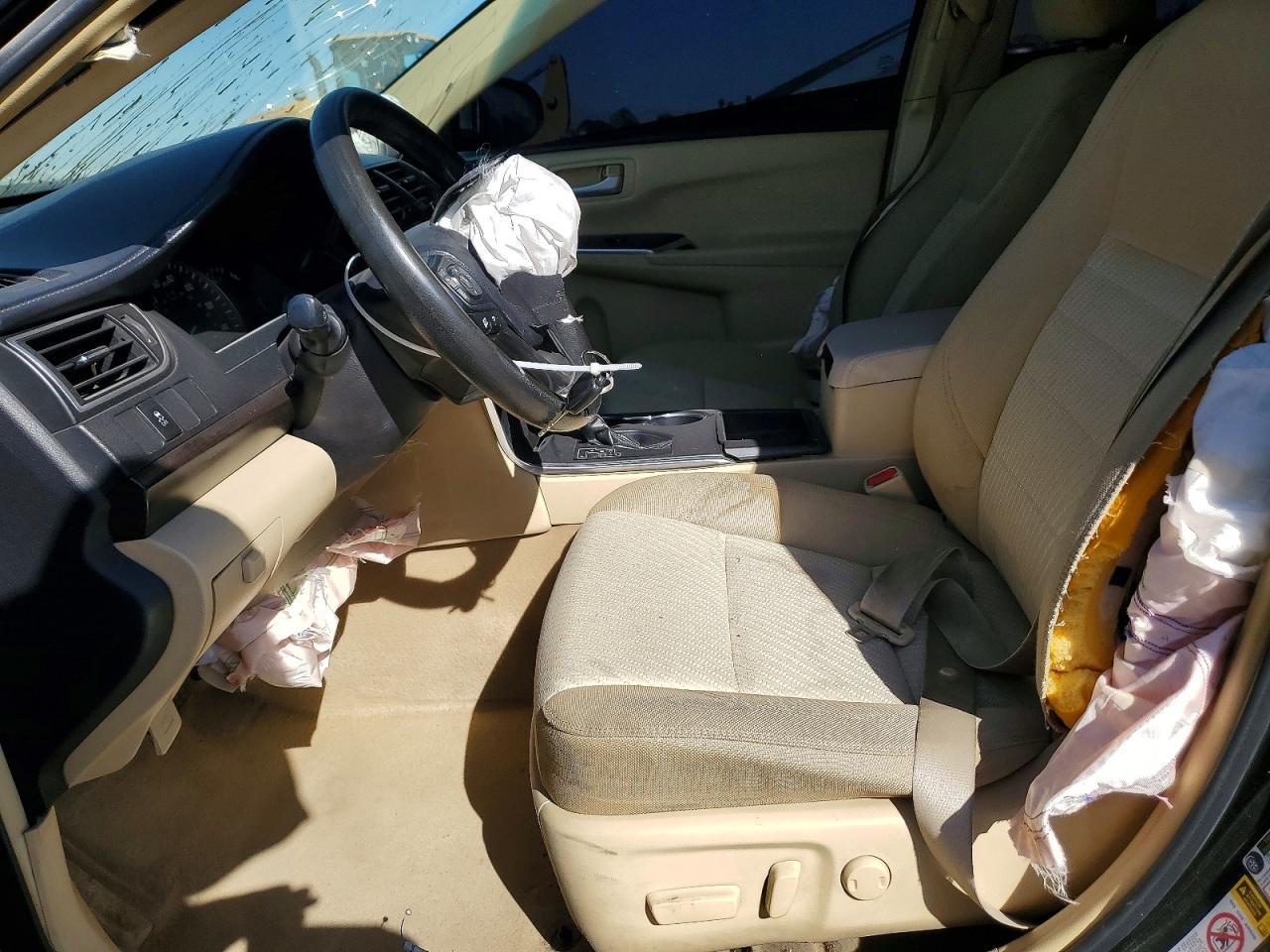 2015 Toyota Camry Le - Image 7