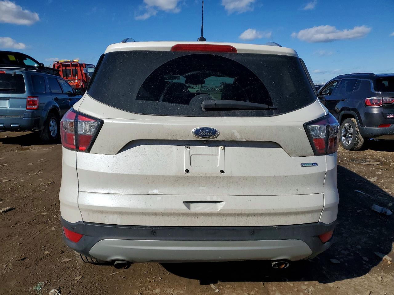 2017 Ford Escape Titanium - Фото 6