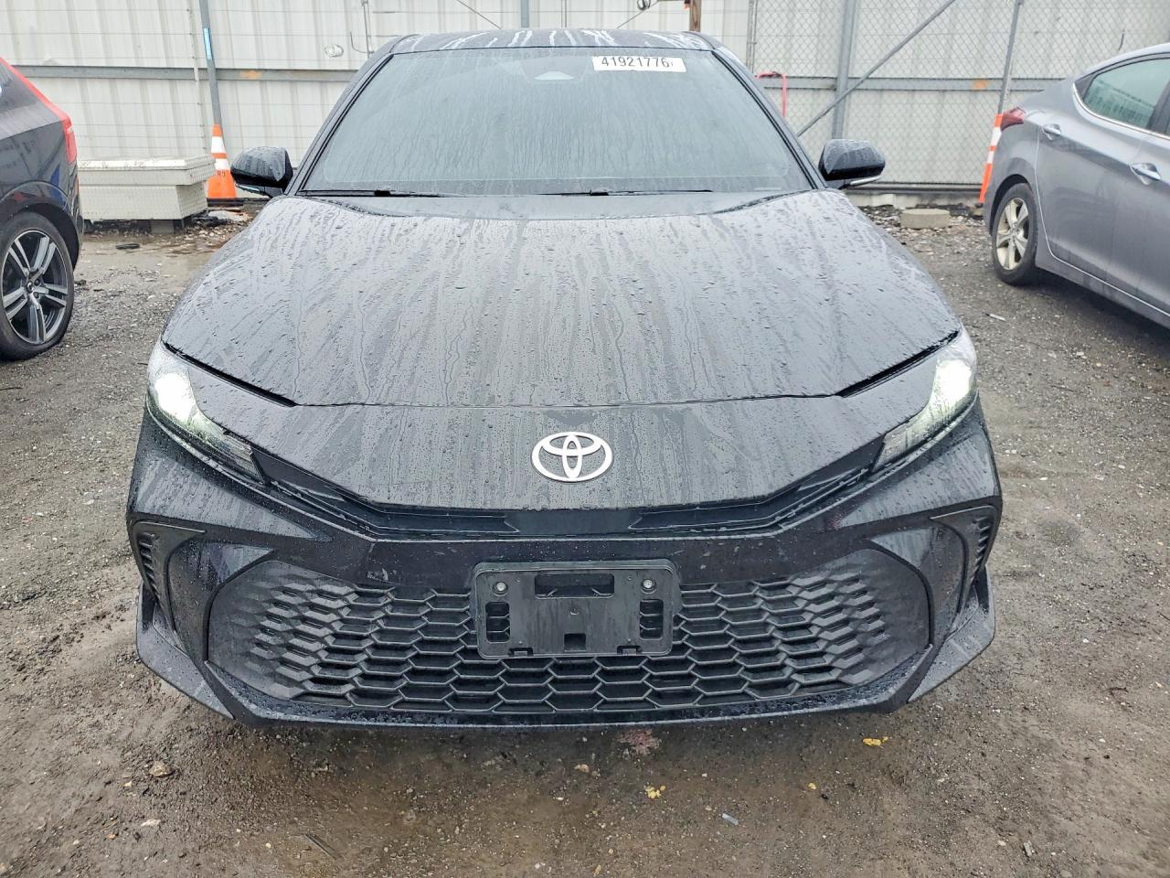 2025 Toyota Camry Se - Фото 5