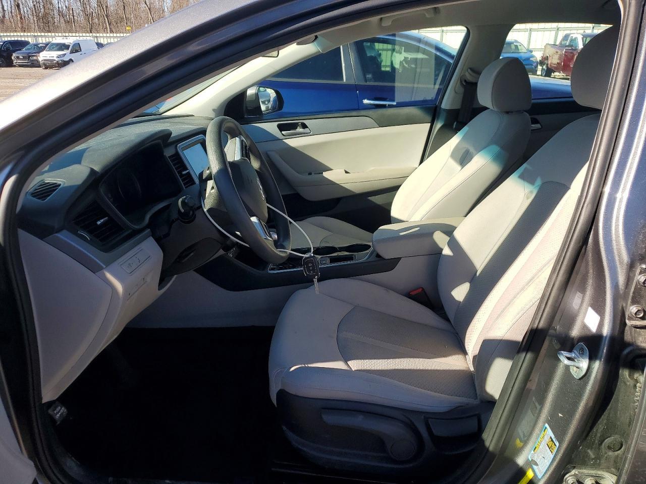 2019 Hyundai Sonata - Image 7