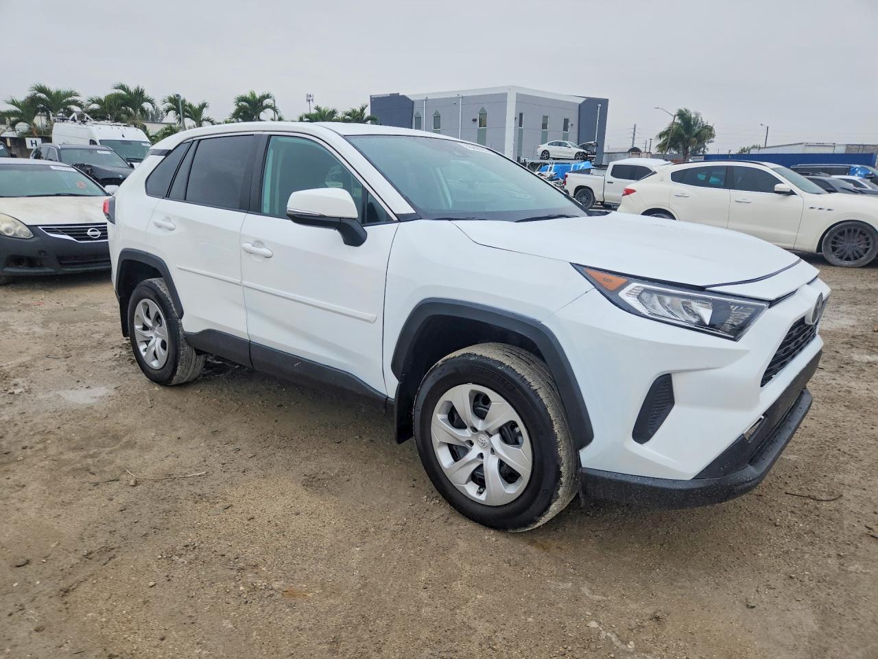 2023 Toyota Rav4 Le - Фото 4