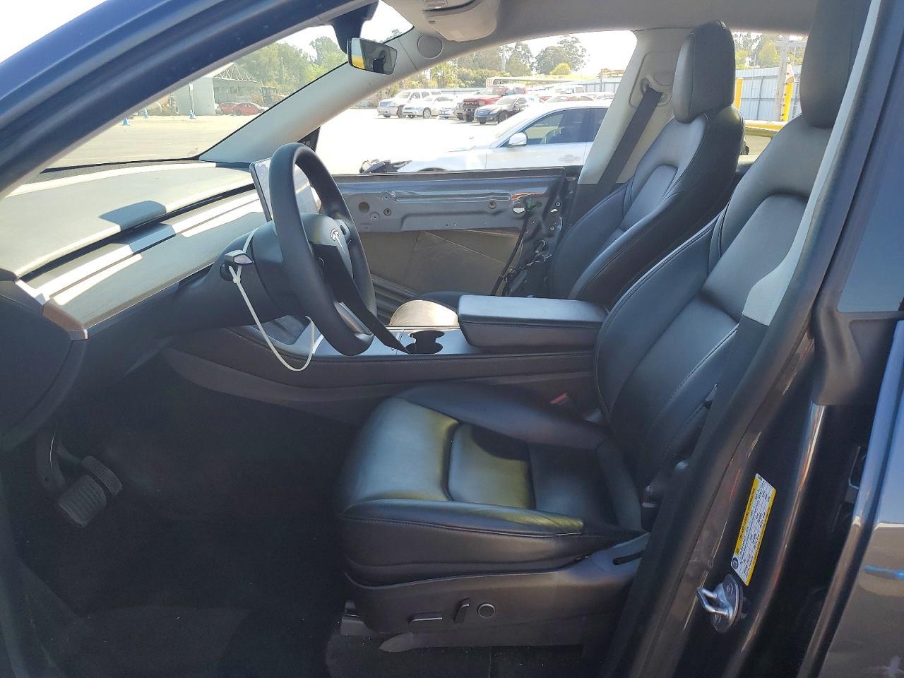 2022 Tesla Model Y - Фото 7