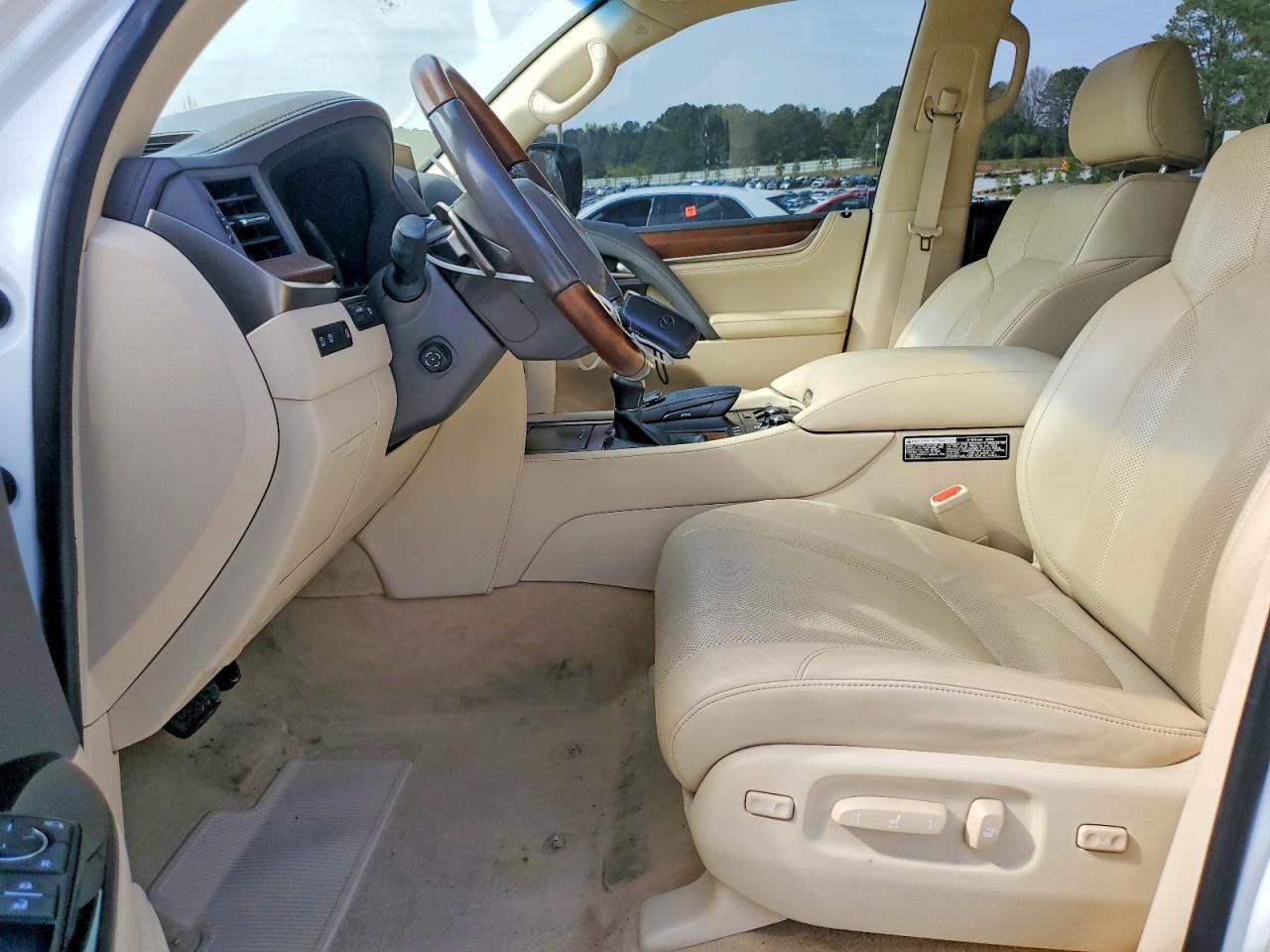 2019 Lexus Lx 570 Two-Row - Фото 7