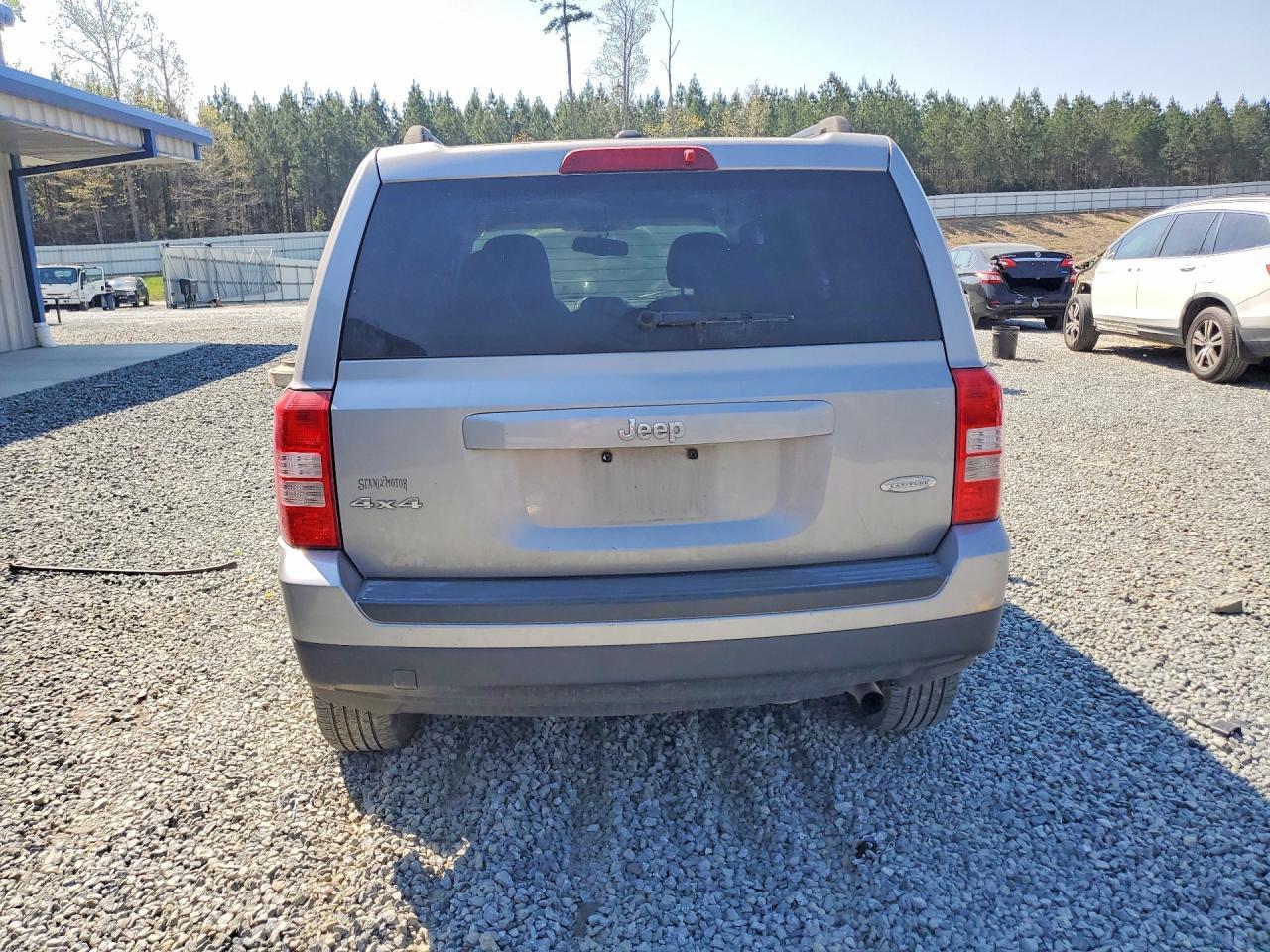 2016 Jeep Patriot Latitude - Фото 6