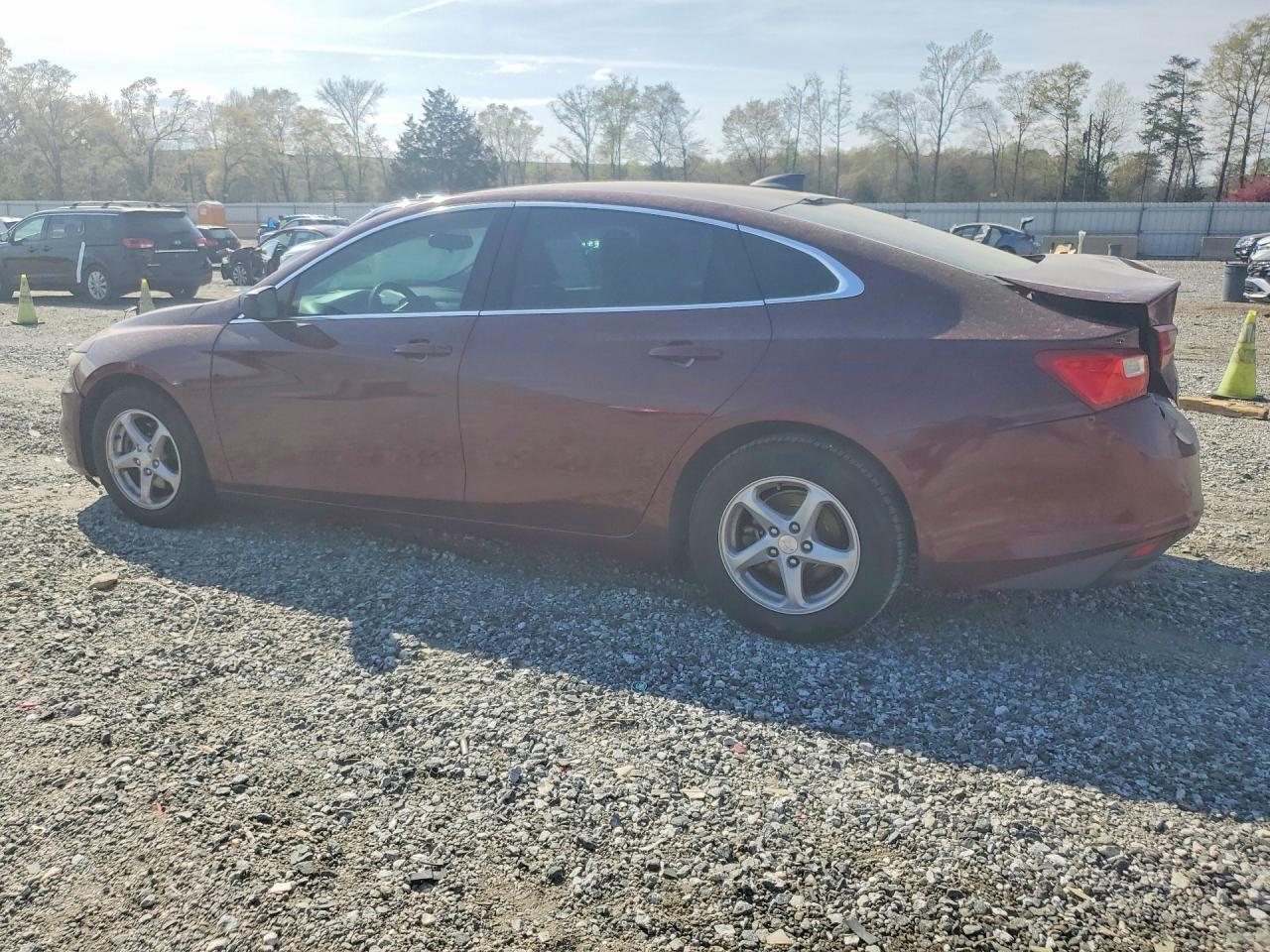 2016 Chevrolet Malibu Ls - Image 2