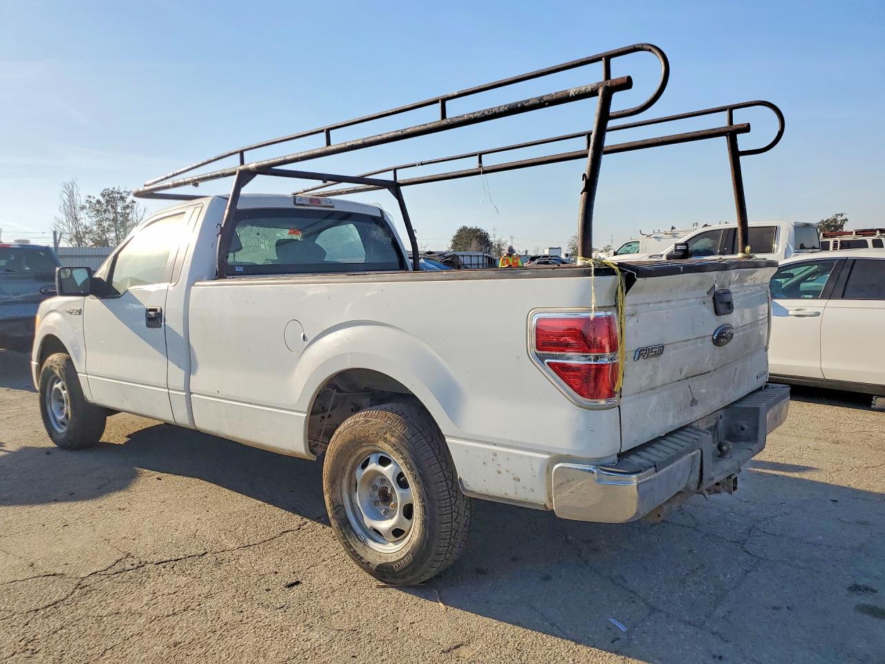 2013 Ford F150 - Фото 2