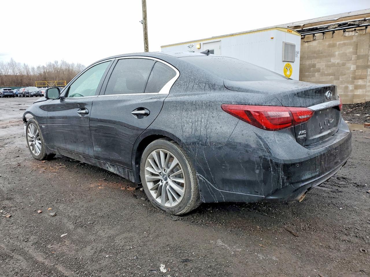 2018 Infiniti Q50 3.0T Luxe - Image 2