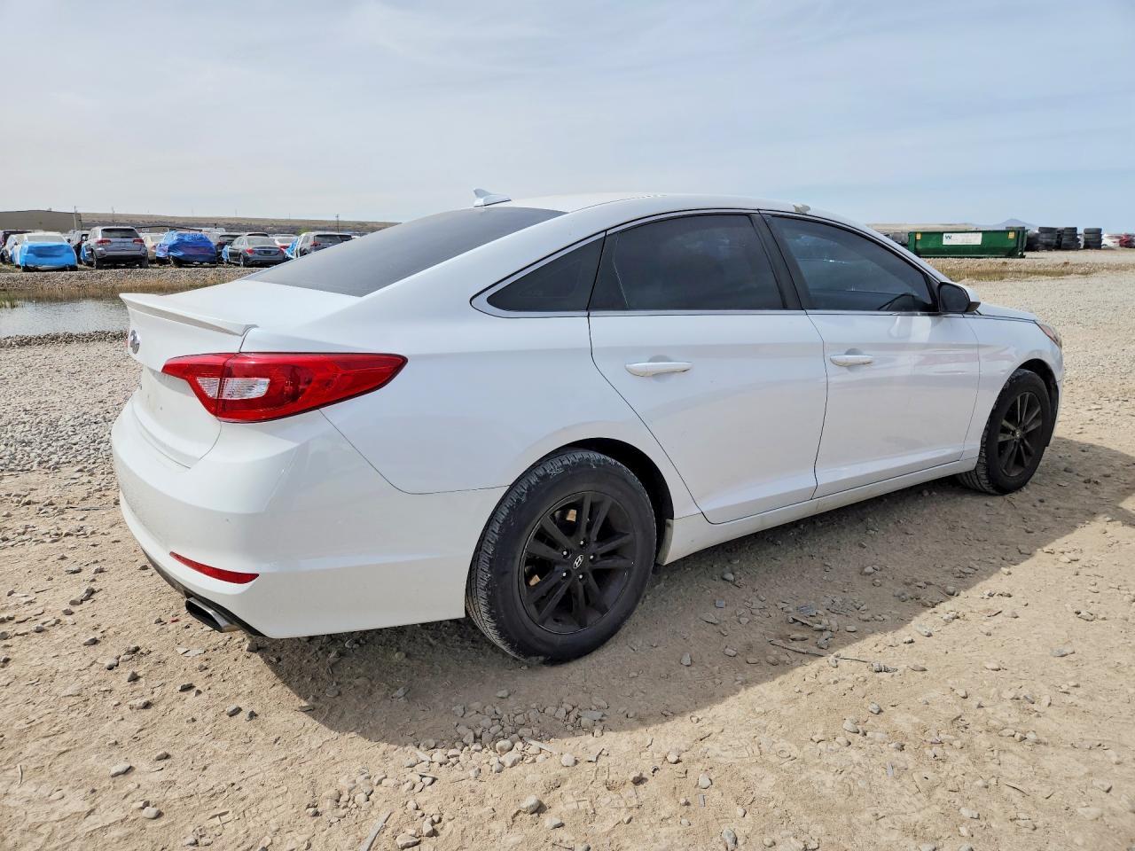 2017 Hyundai Sonata Base - Фото 3