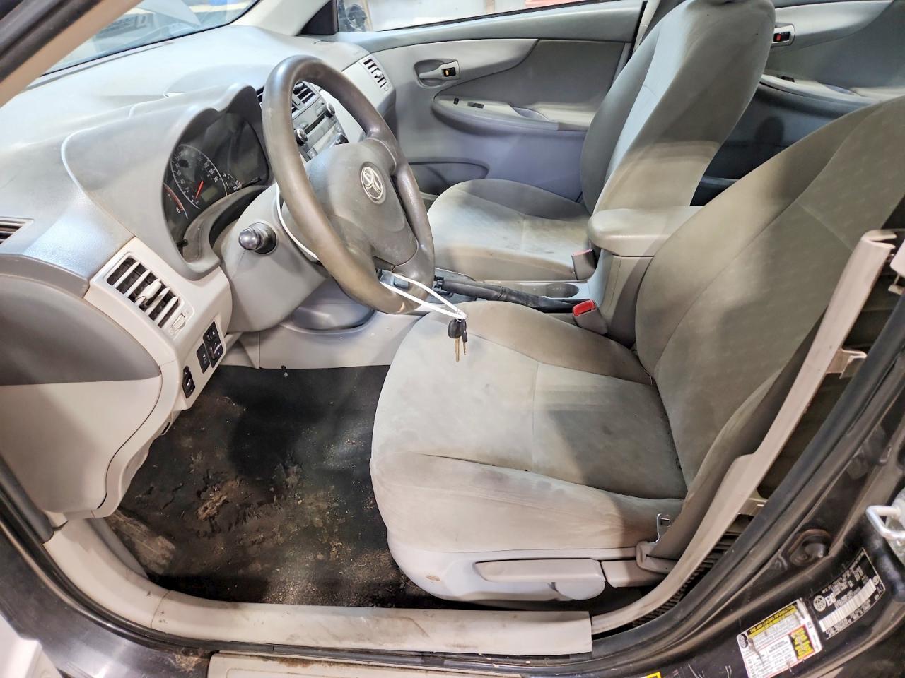 2010 Toyota Corolla Base - Фото 7