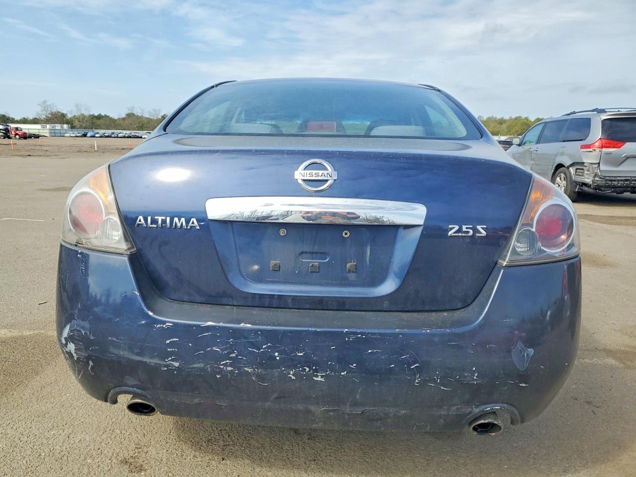 2010 Nissan Altima 2.5 - Фото 6