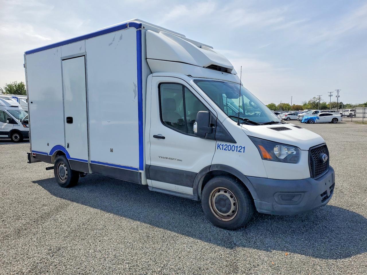 2020 Ford Transit Delivery Truck - Image 4