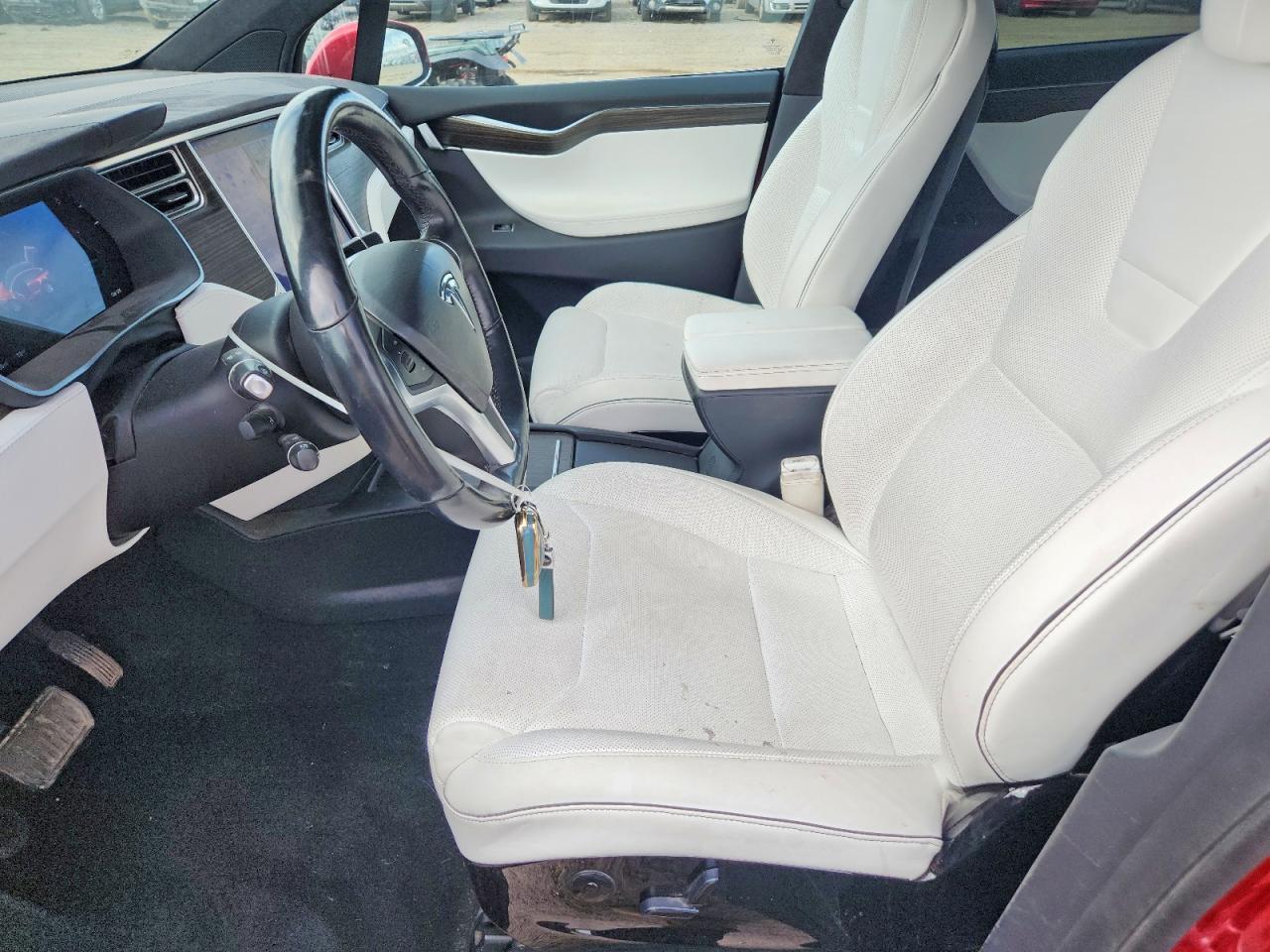 2016 Tesla Model X - Image 7