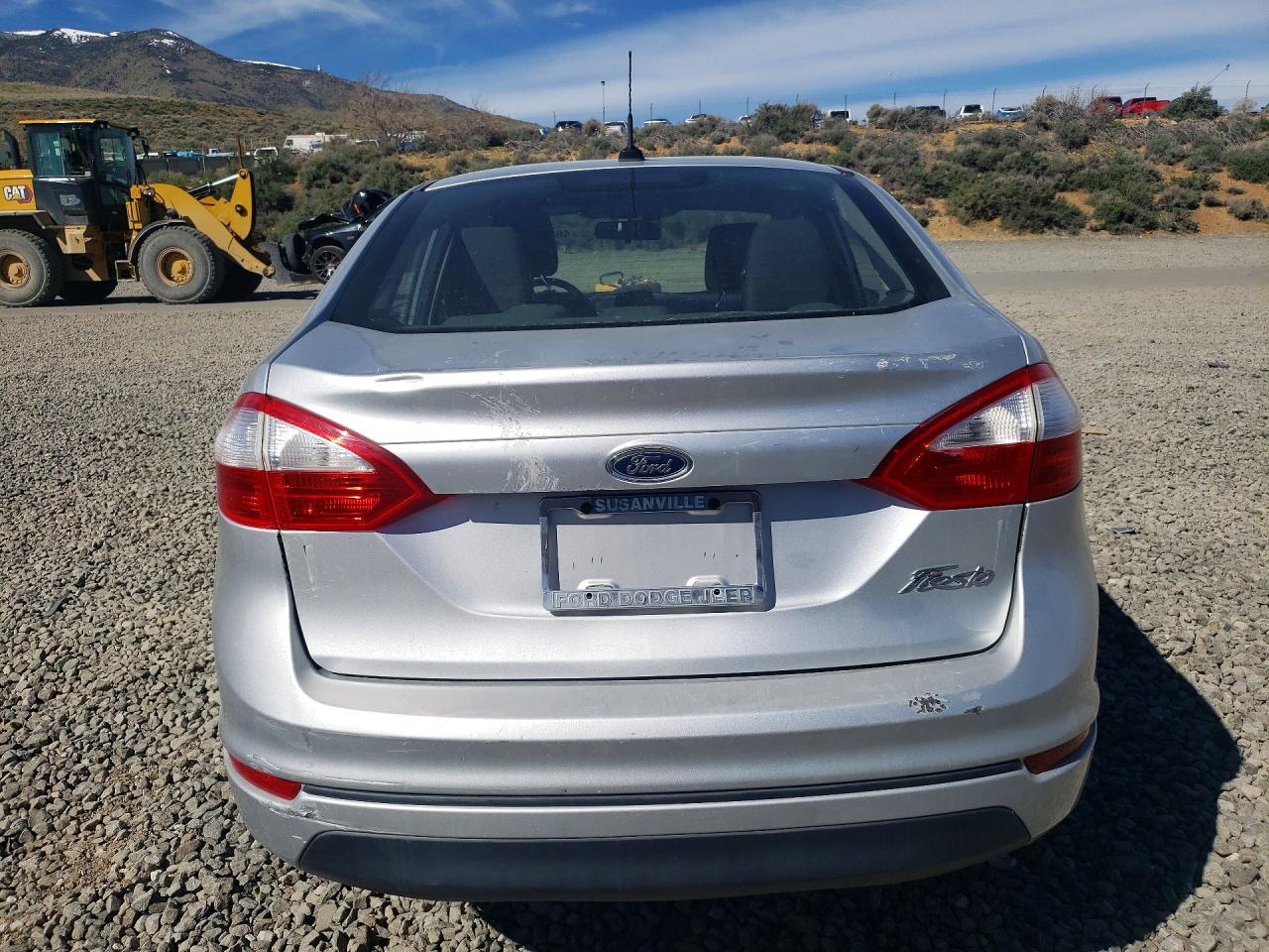 2016 Ford Fiesta S - Image 6