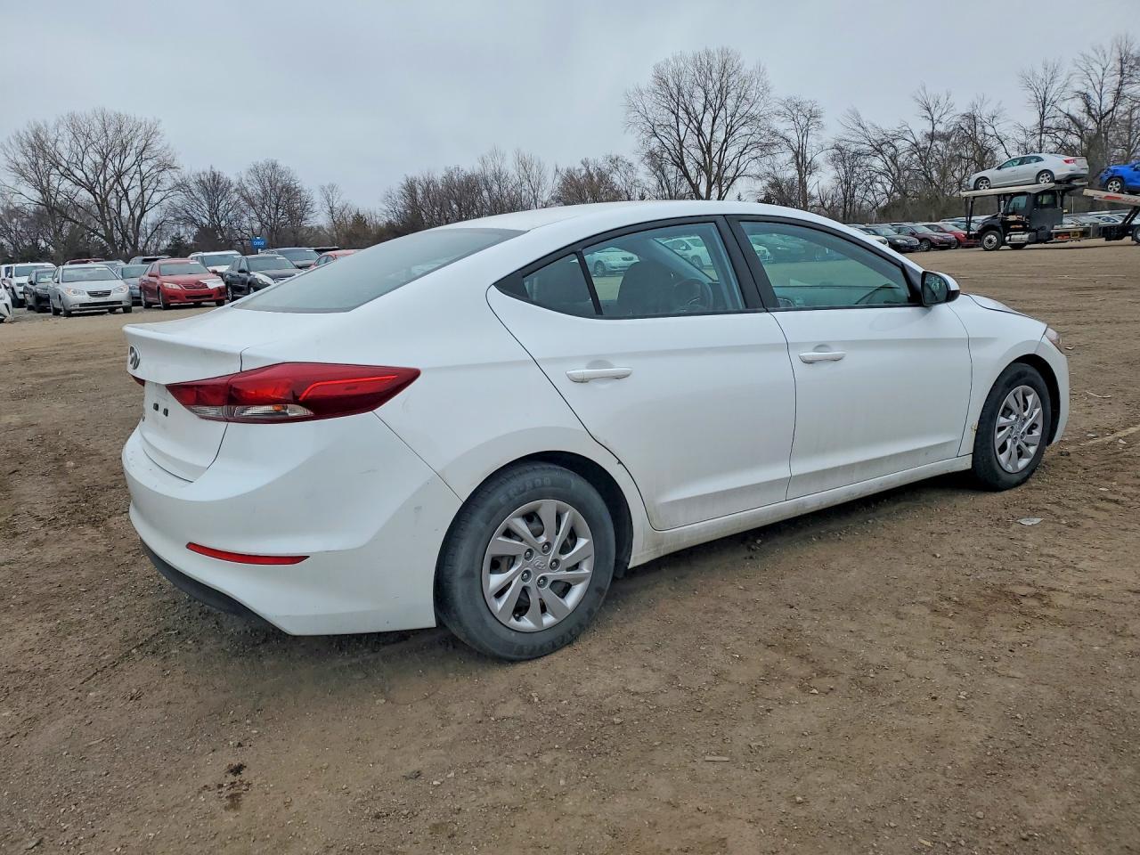 2018 Hyundai Elantra Se - Фото 3