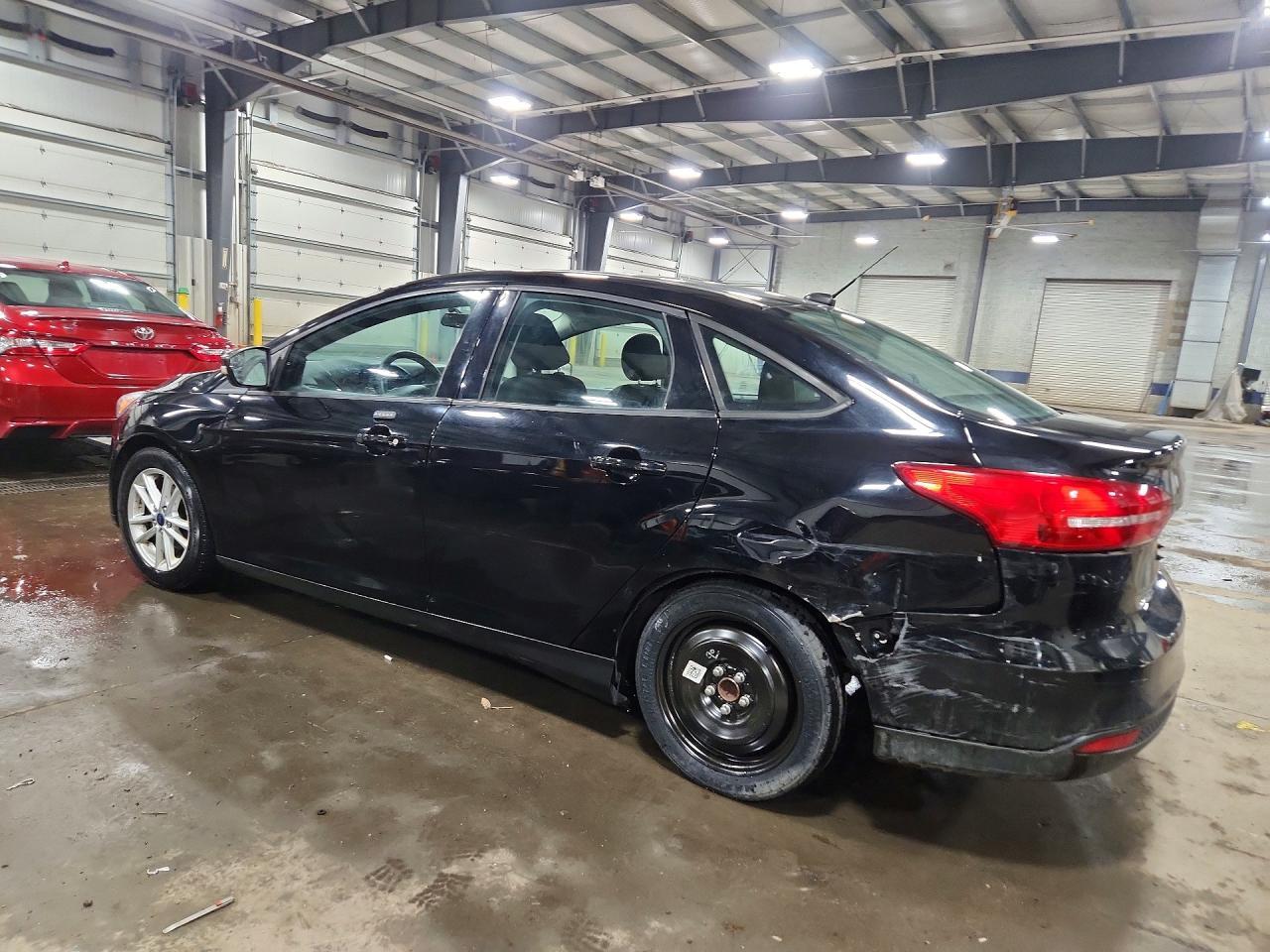 2016 Ford Focus Se - Image 2