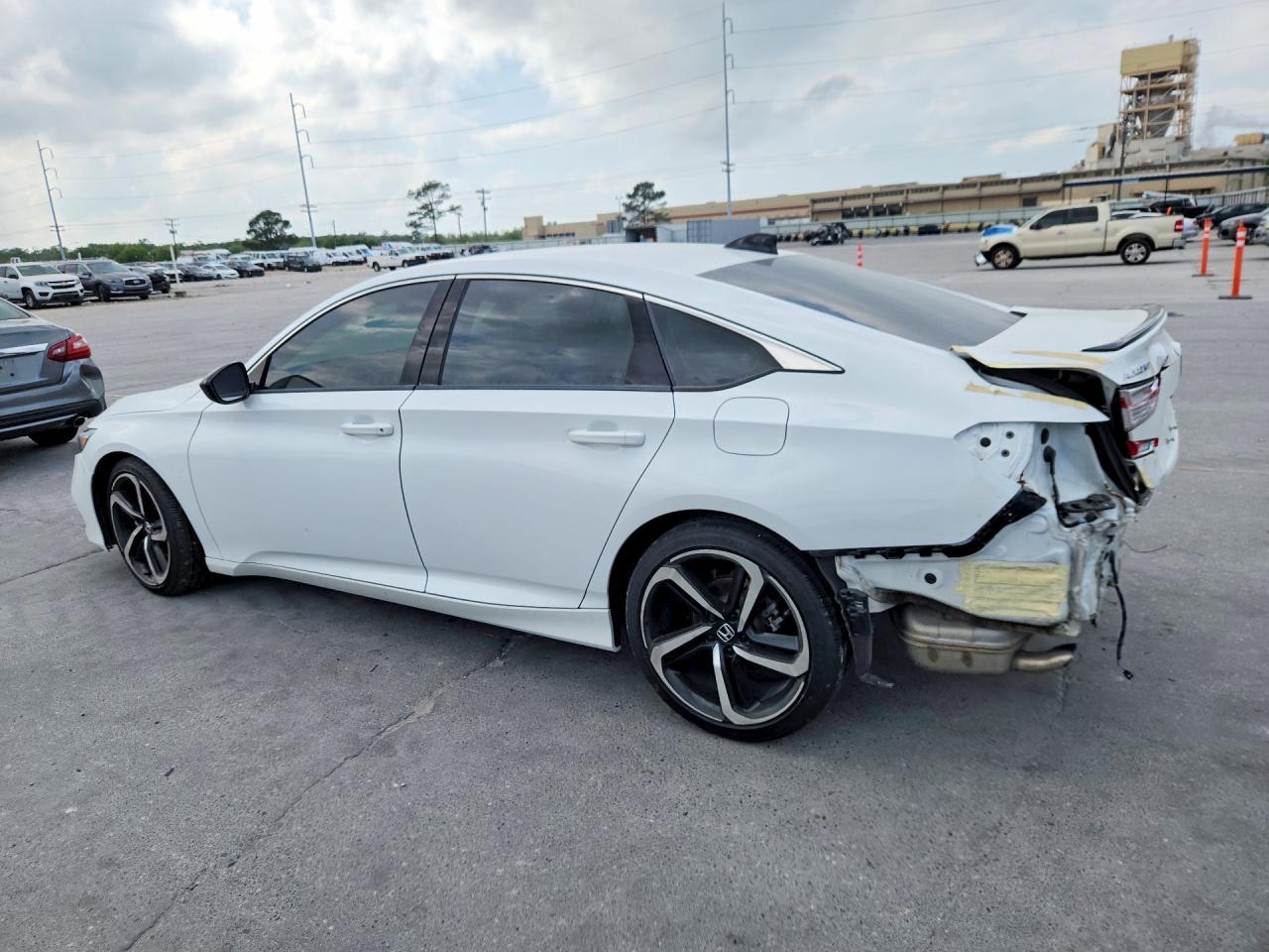 2022 Honda Accord Sport - Image 2