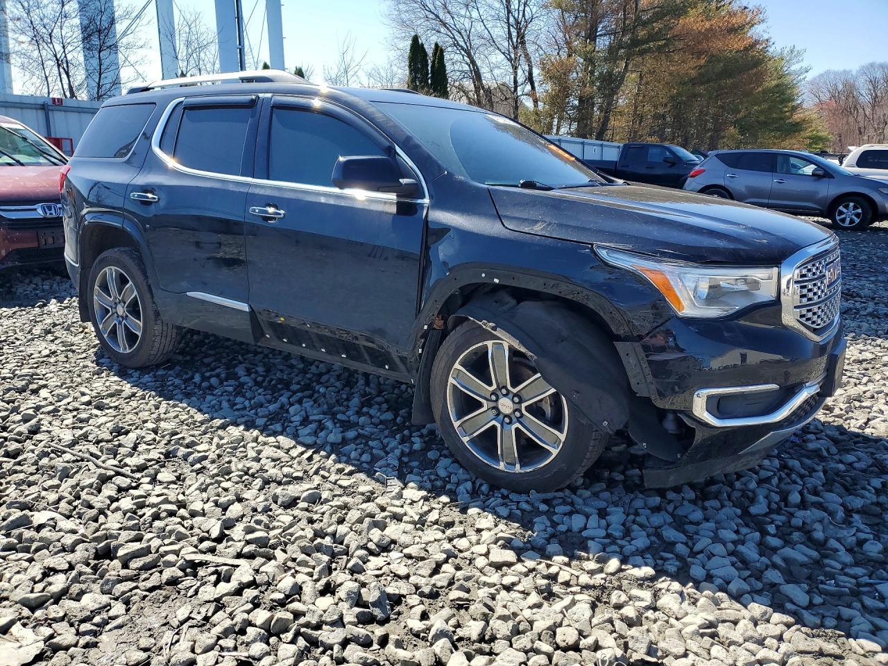 2017 GMC Acadia Denali - Фото 4