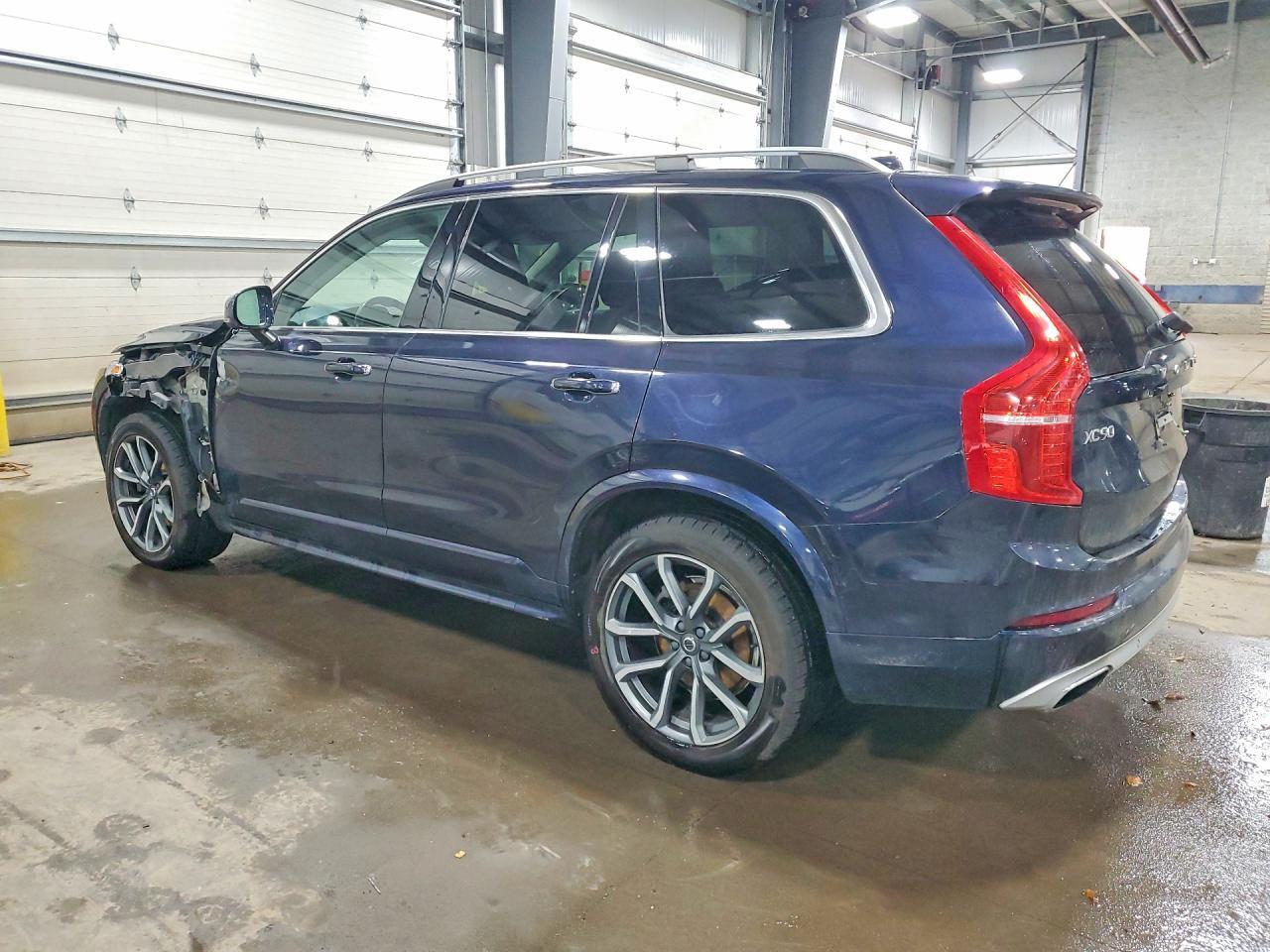2019 Volvo Xc90 T6 Momentum - Image 2