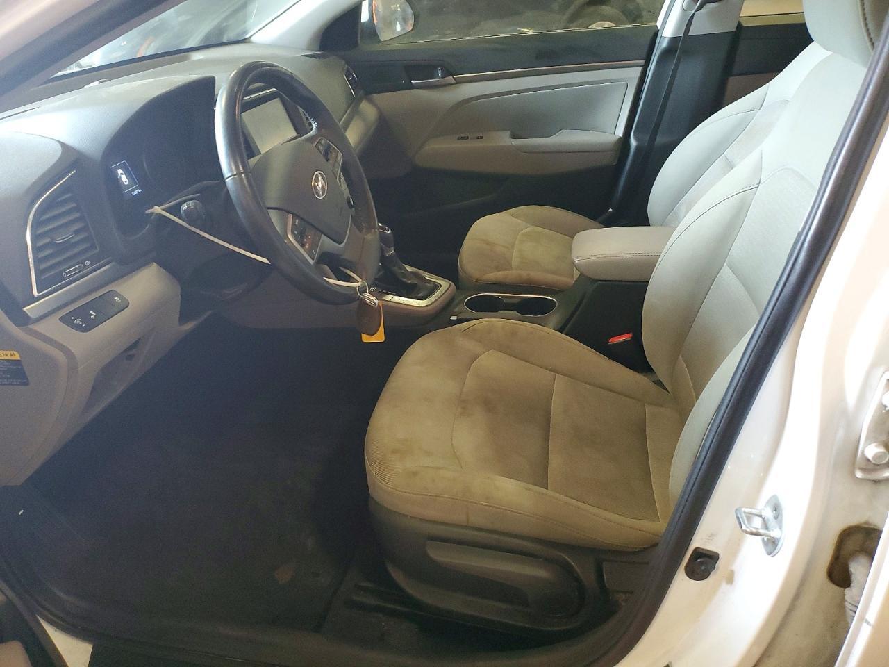 2017 Hyundai Elantra Se - Image 7