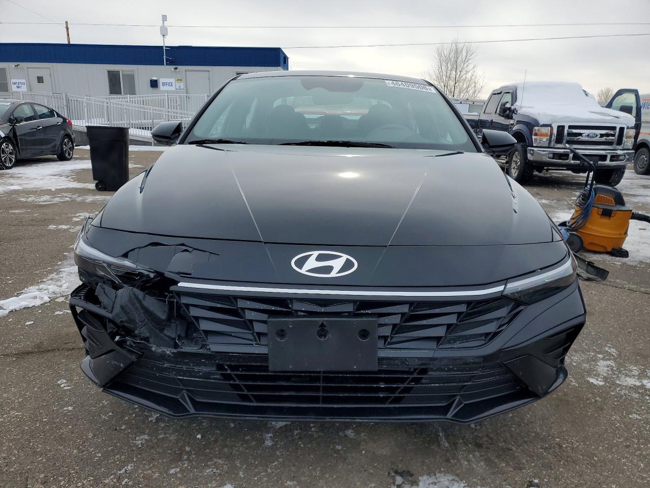 2025 Hyundai Elantra Sel Sport - Фото 5
