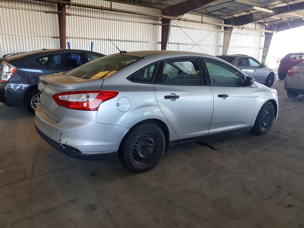2013 Ford Focus S - Фото 3