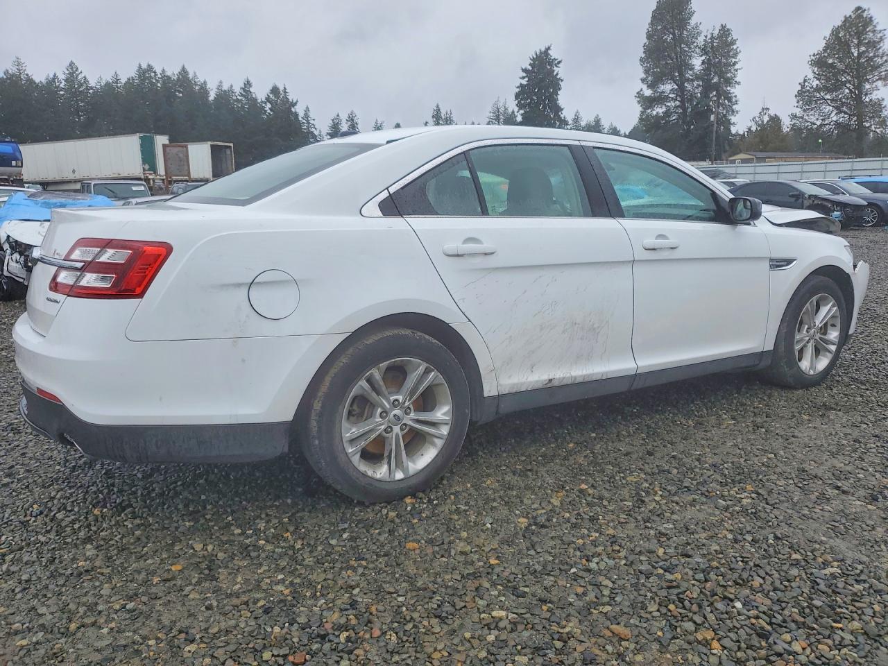 2016 Ford Taurus Se Comfort - Фото 3
