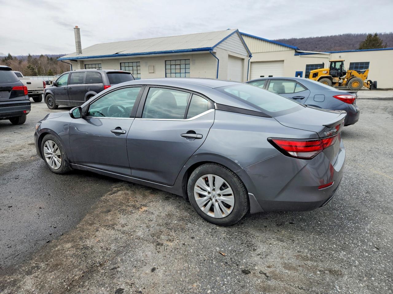2020 Nissan Sentra S - Фото 2