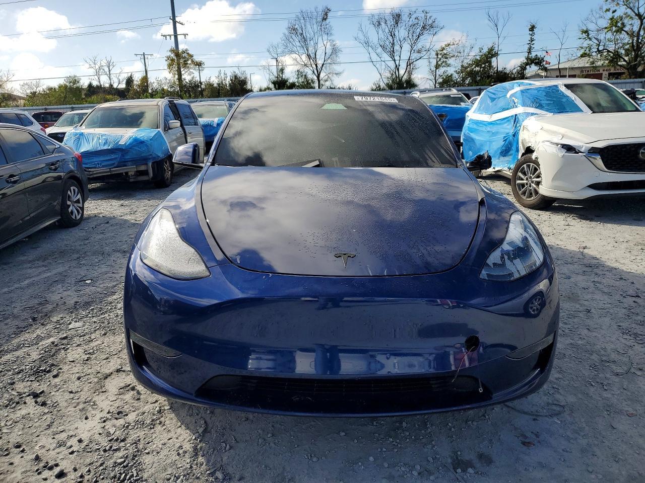 2023 Tesla Model Y - Фото 5