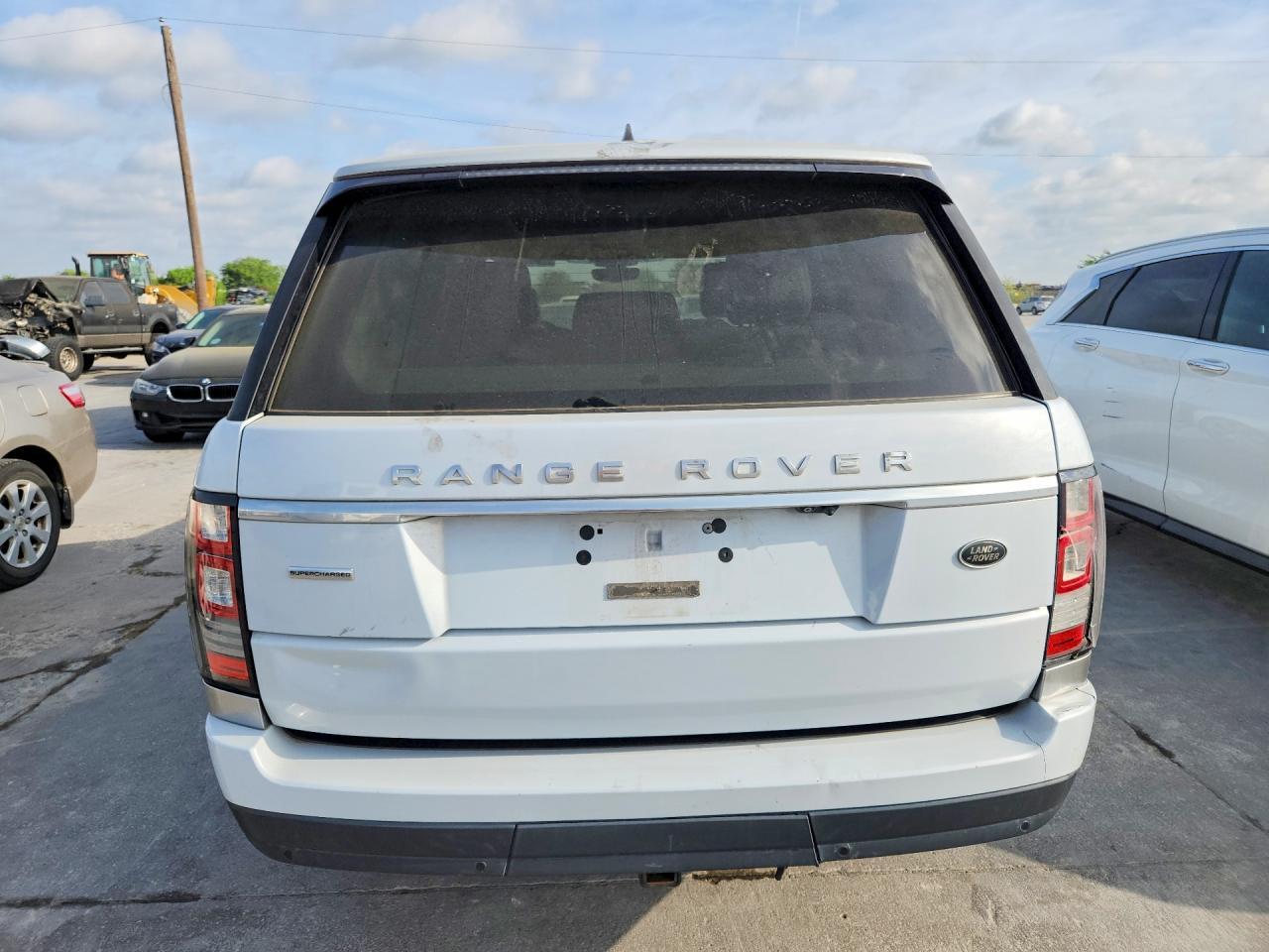 2017 Land Rover Range Rover Supercharged - Image 6