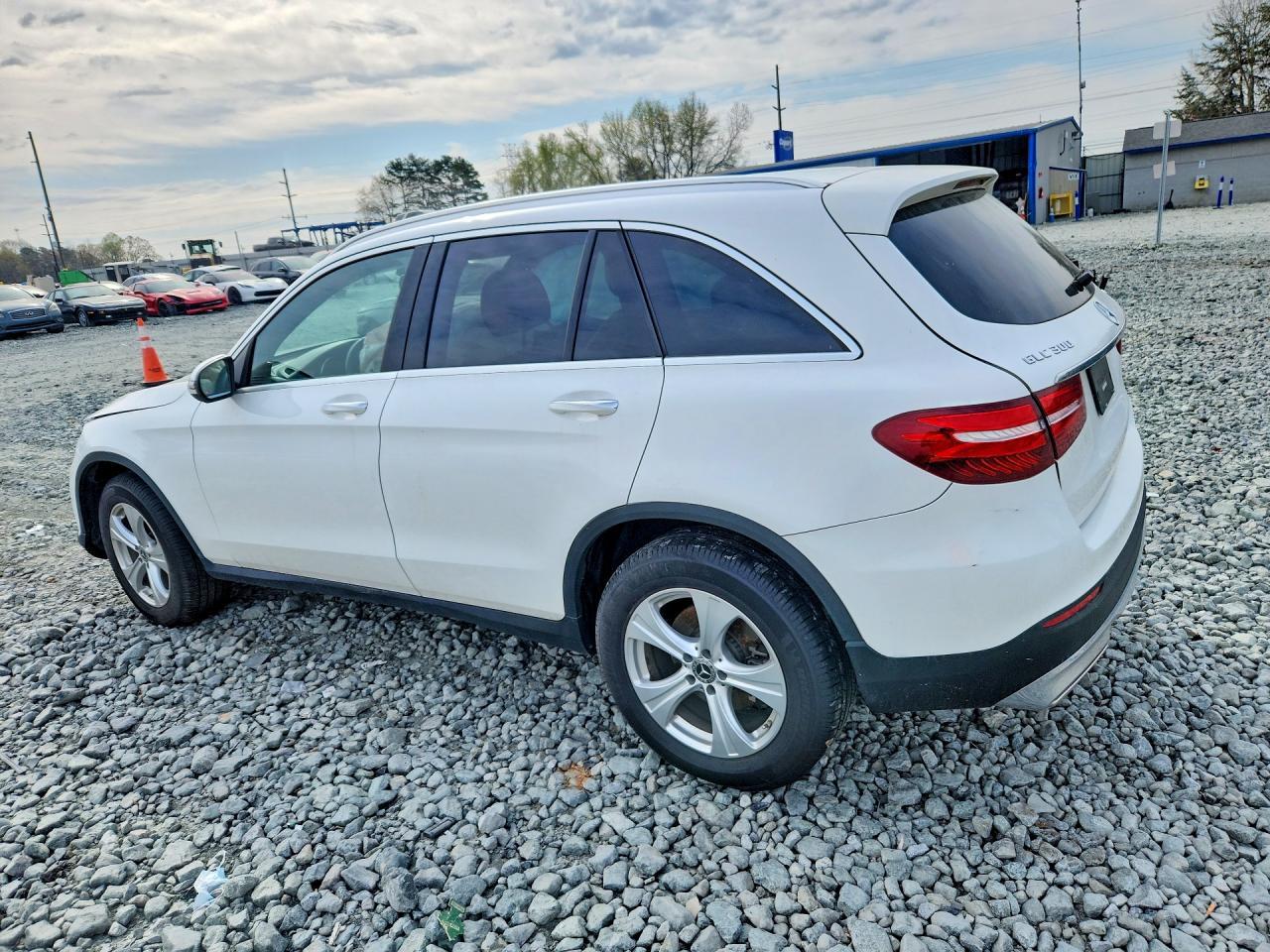 2018 Mercedes-Benz Glc 300 4Matic - Фото 2