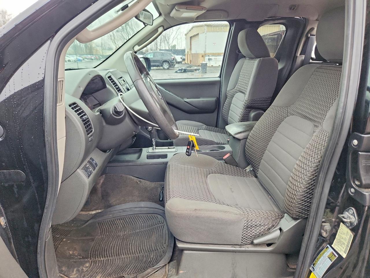 2010 Nissan Frontier Se V6 - Image 7